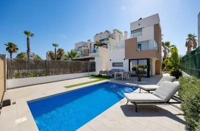 Villa de 178m² en Guardamar del Segura, España No. 3248