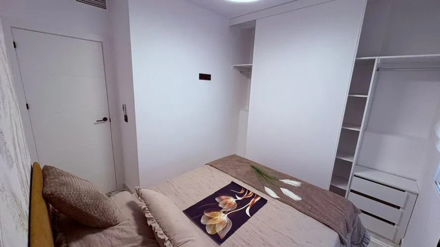 Apartamento de 1 dormitorio en Torrevieja, España No. 3207 № 5