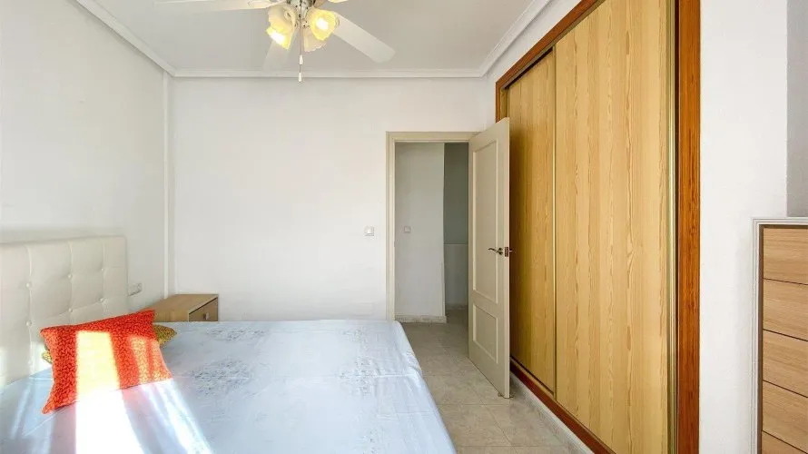 Сasa de 3 dormitorios en Torrevieja, España No. 3272 № 19