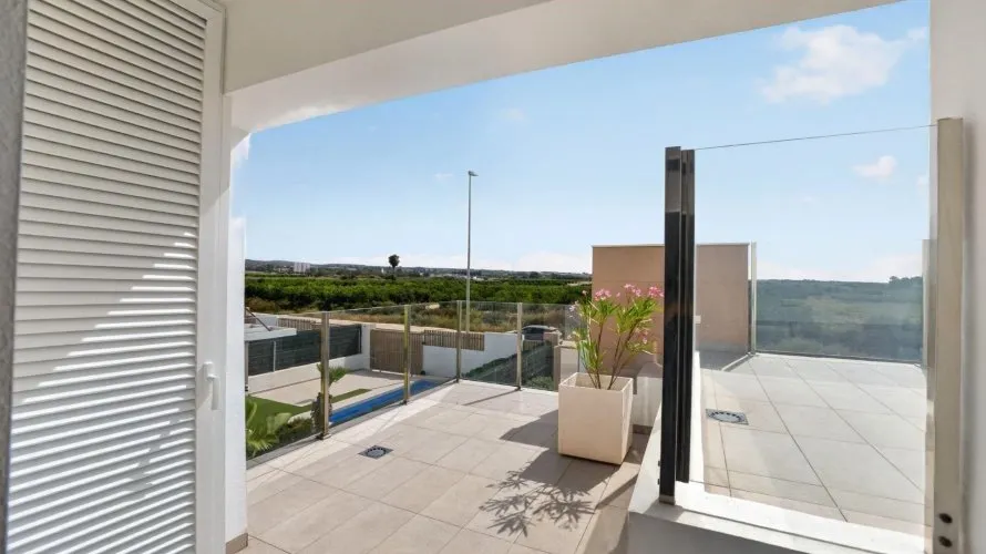 Villa de 178m² en Guardamar del Segura, España No. 3248 № 26