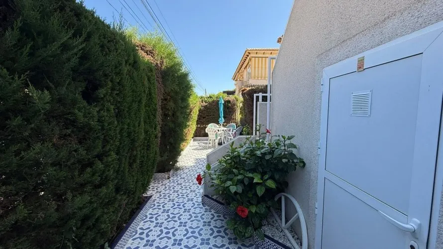 Bungalow de 2 dormitorios en Torrevieja, España No. 3269 № 5