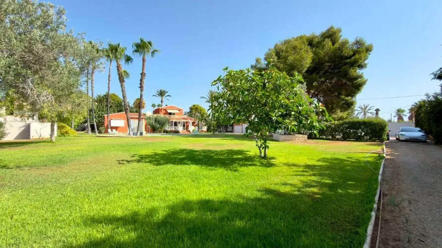 Villa de 5 dormitorios en Benidorm, España No. 3236 № 6