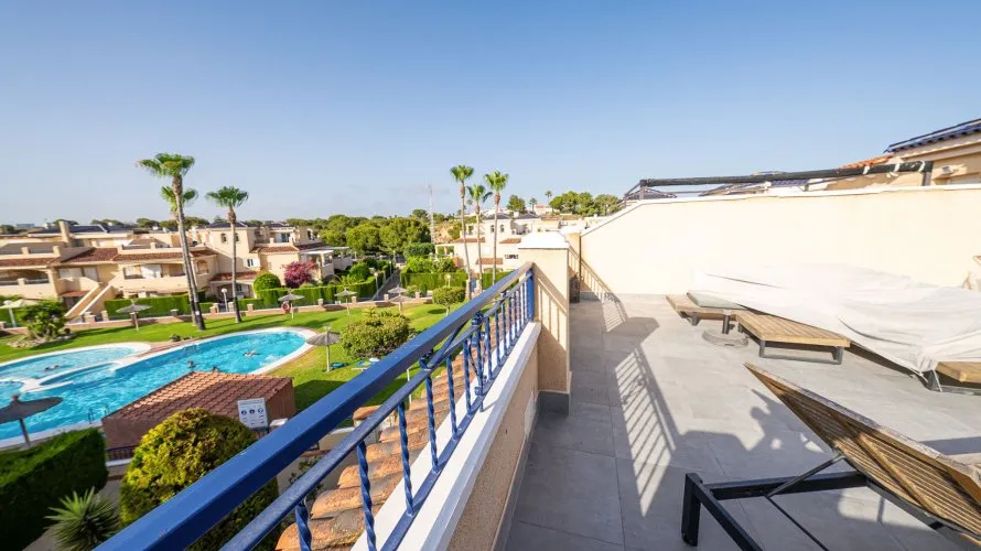 Ático de 72m² en Mil Palmeras, España No. 3206 № 3