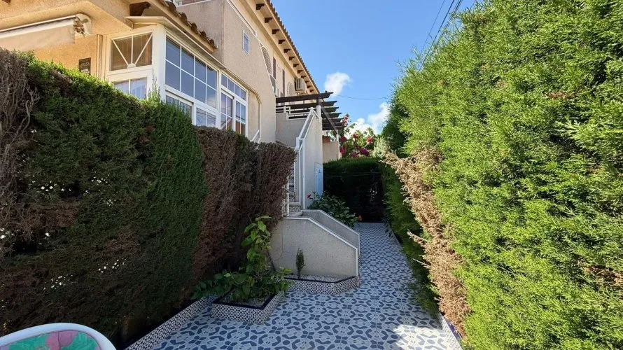 Bungalow de 2 dormitorios en Torrevieja, España No. 3269 № 28