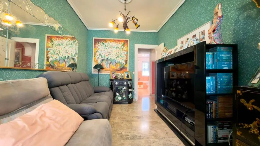 Villa de 5 dormitorios en Benidorm, España No. 3236 № 1