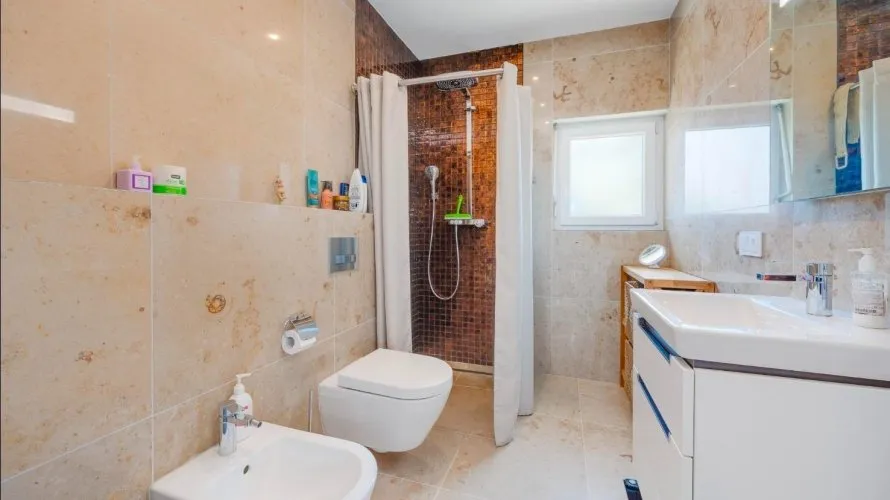 Villa de 4 dormitorios en Rojales, España No. 3260 № 10
