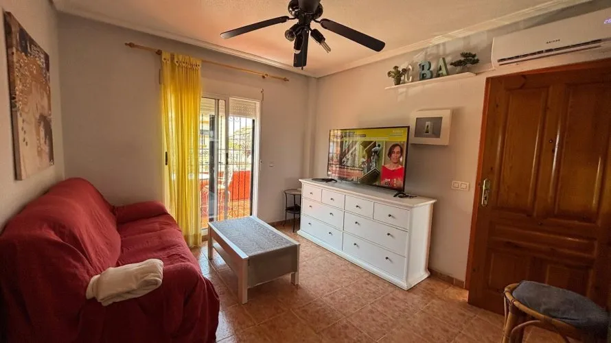 Bungalow de 2 dormitorios en Alicante, España No. 3178 № 14
