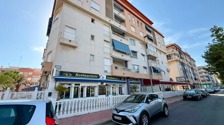 Propiedad comercial de 101m² en Guardamar del Segura, España No. 3231 № 12