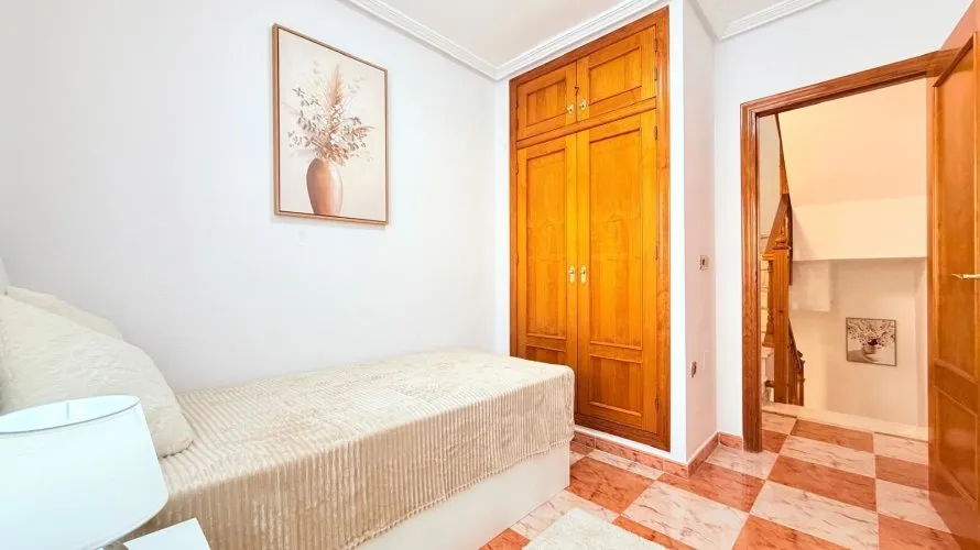 Сasa de 2 dormitorios en Campoamor, España No. 3293 № 5