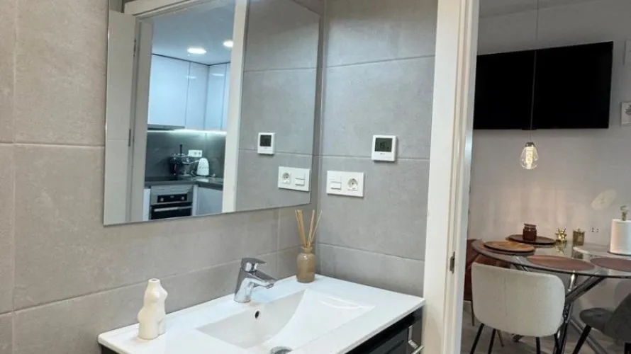 Apartamento de 1 dormitorio en Torrevieja, España No. 3382 № 12