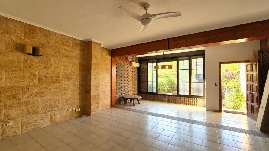Сasa de 4 dormitorios en San Juan, España No. 3458 № 25