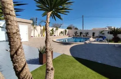 Villa de 186m² en Torrevieja, España No. 3300