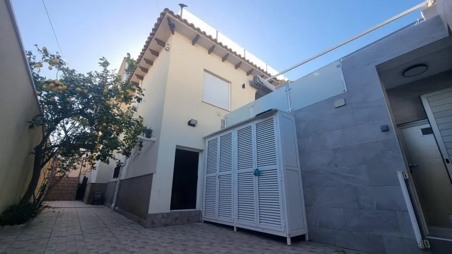Villa de 4 dormitorios en Los Balcones, España No. 3357 № 14