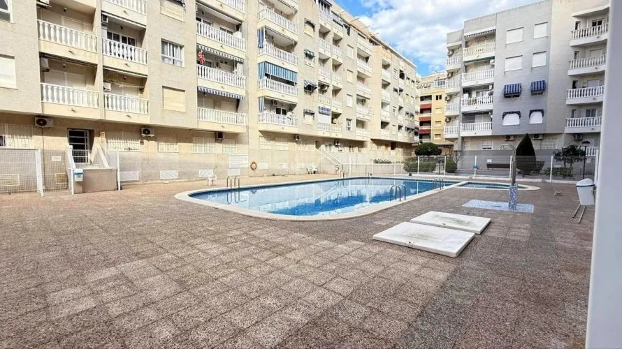 Apartamento de 1 dormitorio en Torrevieja, España No. 3336 № 17