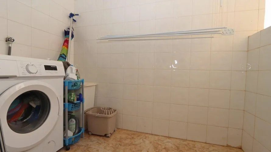 Apartamento de 1 dormitorio en Alicante, España No. 3306 № 8