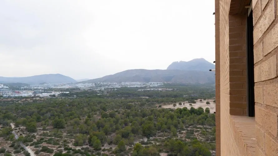 Apartamento de 3 dormitorios en Benidorm, España No. 3422 № 2
