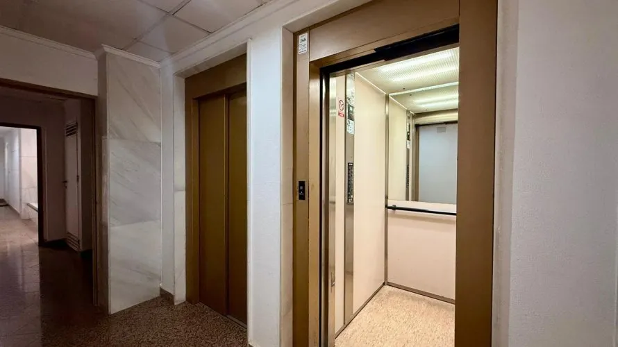 Apartamento de 2 dormitorios en Torrevieja, España No. 3312