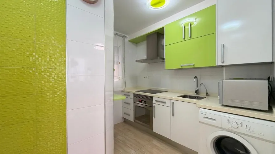Apartamento de 2 dormitorios en Torrevieja, España No. 3386 № 3
