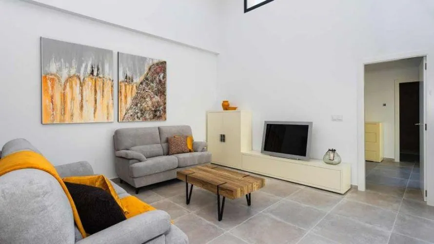 Villa de 3 dormitorios en Daya Nueva, España No. 3355