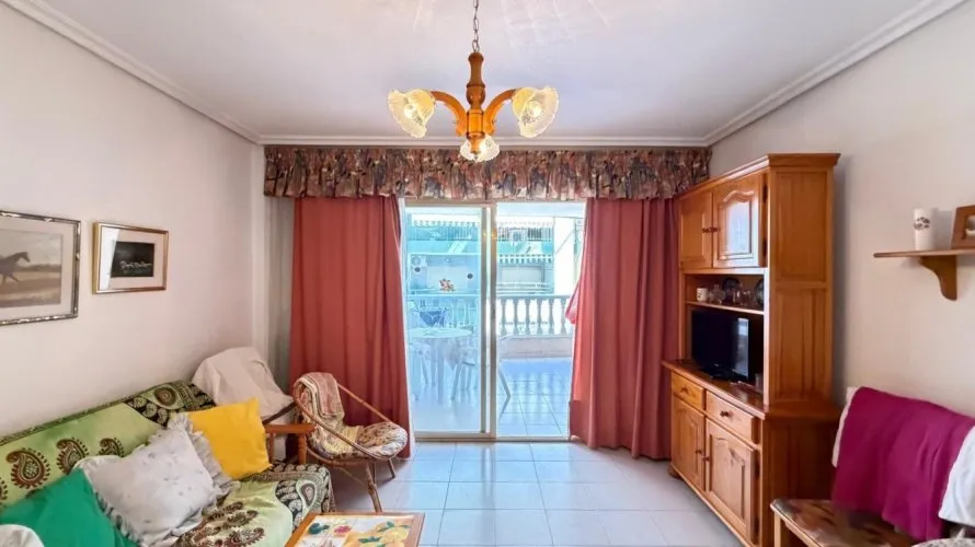 Apartamento de 1 dormitorio en Torrevieja, España No. 3456 № 10
