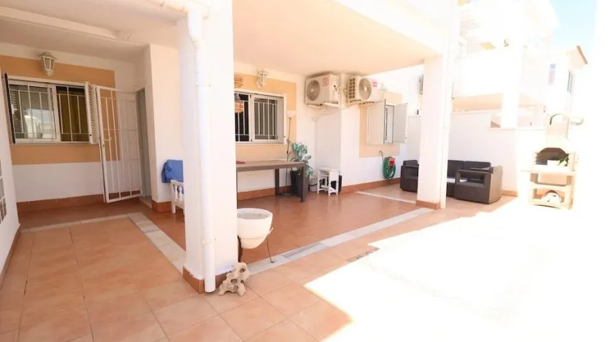 Bungalow de 2 dormitorios en Alicante, España No. 3389 № 14