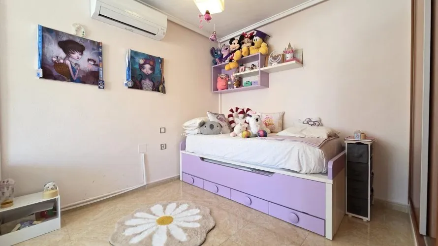 Сasa de 3 dormitorios en Torrevieja, España No. 3287 № 4