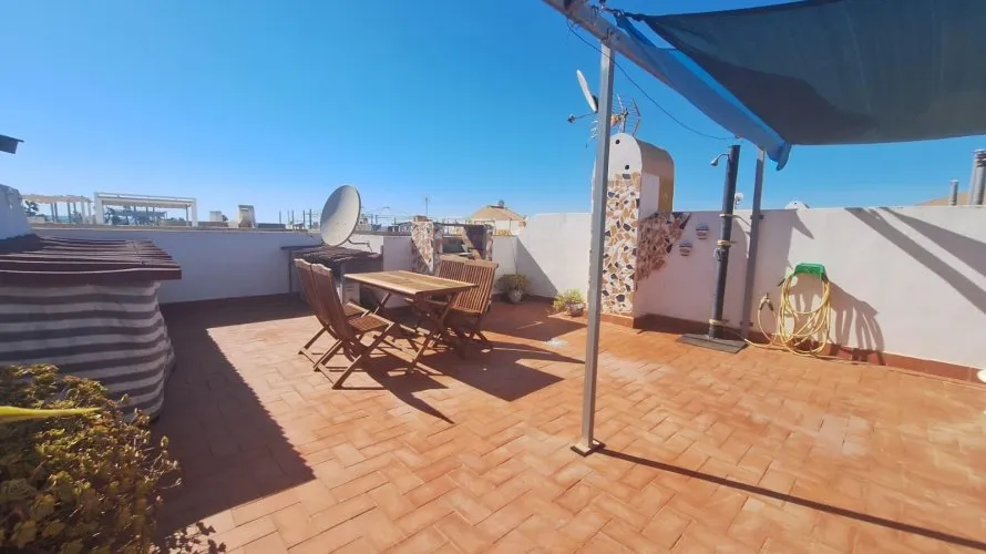 Bungalow de 2 dormitorios en El Limonar, España No. 3401 № 6