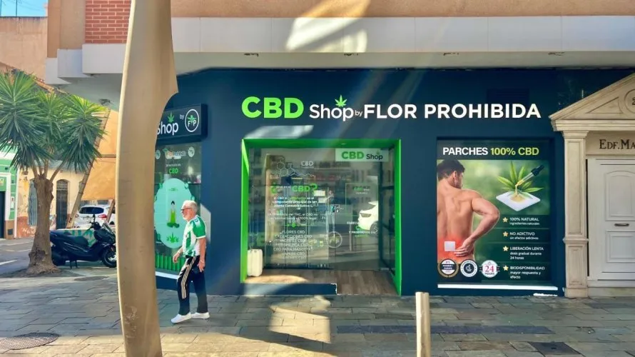 Propiedad comercial de 45m² en Torrevieja, España No. 3485 № 13