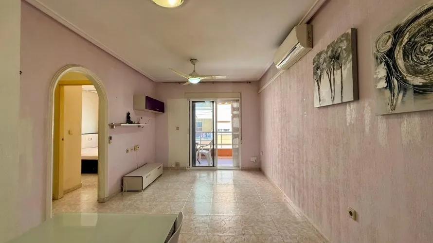 Apartamento de 2 dormitorios en Torrevieja, España No. 3312 № 15