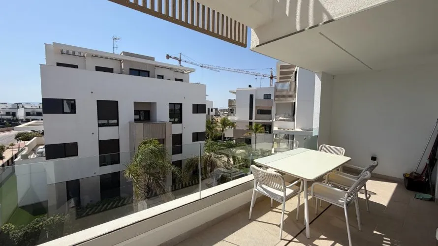 Apartamento de 2 dormitorios en Los Alcázares, España No. 3378 № 6