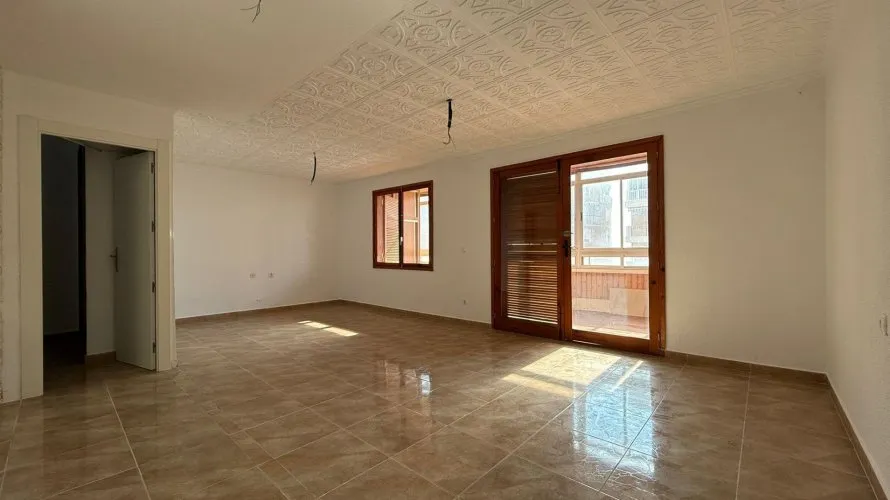 Apartamento de 3 dormitorios en Torrevieja, España No. 3283 № 18