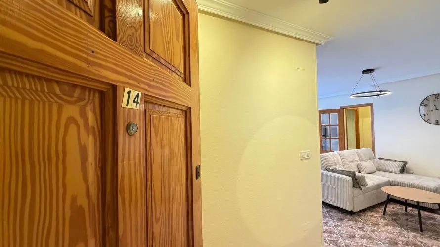 Apartamento de 2 dormitorios en Torrevieja, España No. 3407 № 28
