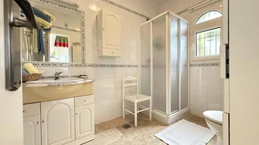 Villa de 220m² en Alicante, España No. 3476 № 2