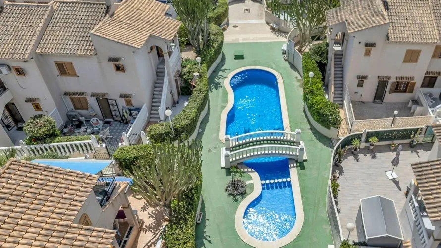 Apartamento de 55m² en Torrevieja, España No. 3412 № 1