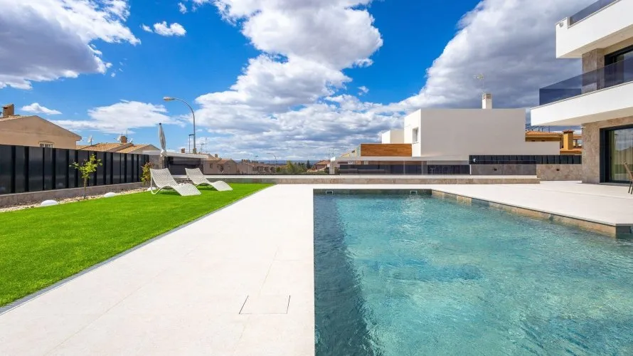 Villa de 234m² en Torrevieja, España No. 3369 № 2