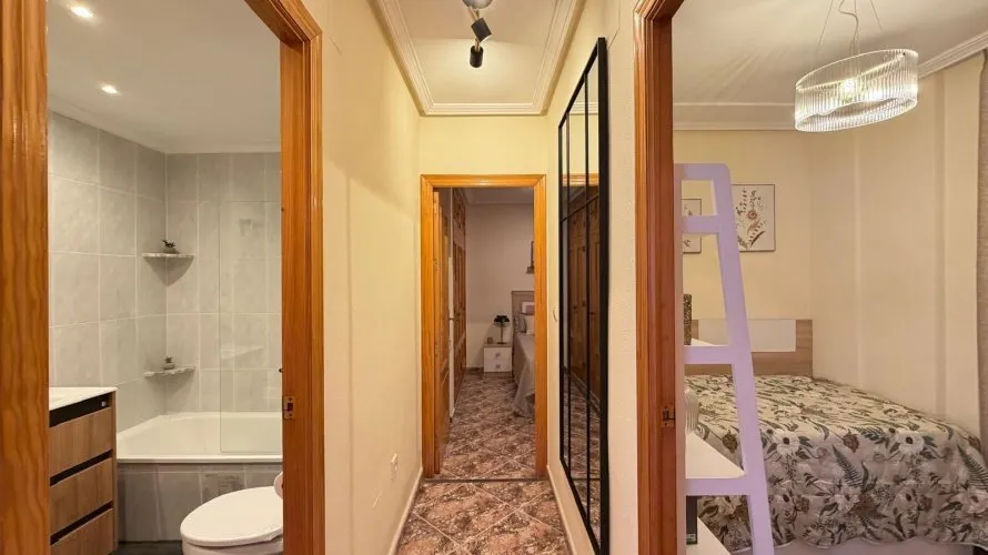 Apartamento de 2 dormitorios en Torrevieja, España No. 3407 № 7