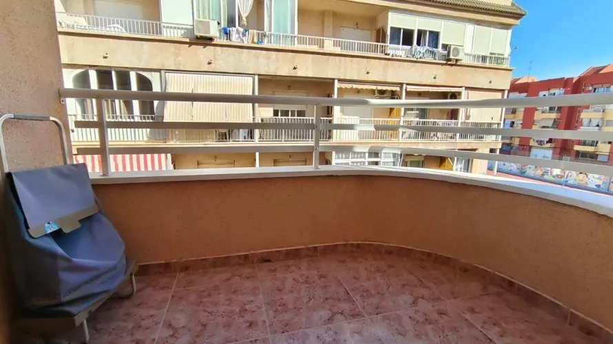 Apartamento de 2 dormitorios en Torrevieja, España No. 3490 № 15