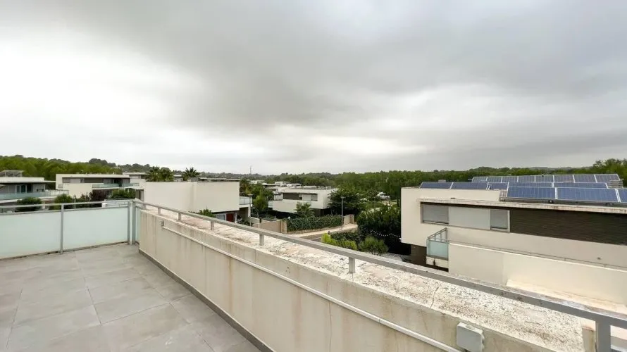 Apartamento de 4 dormitorios en Chiva, España No. 3356 № 27