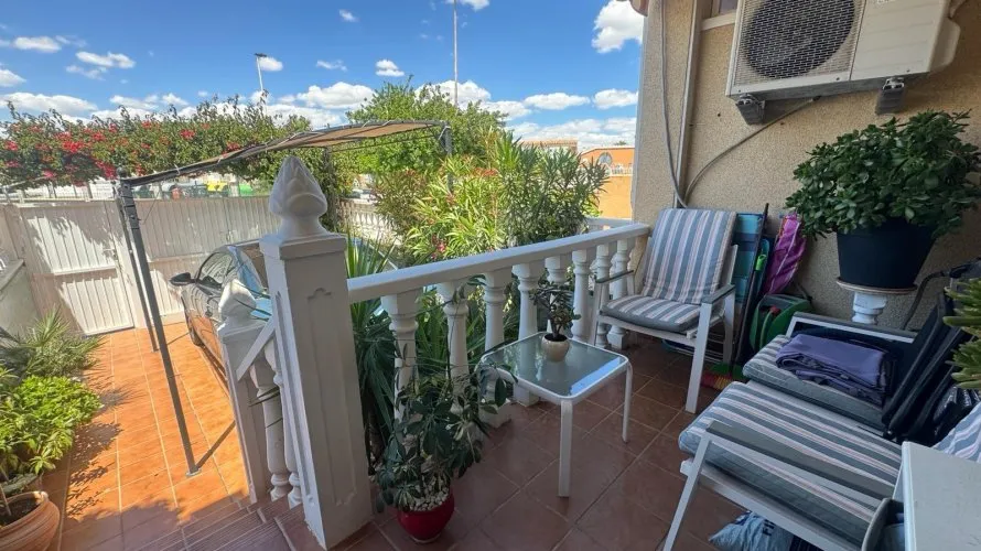 Сasa de 2 dormitorios en Torrevieja, España No. 3288 № 24