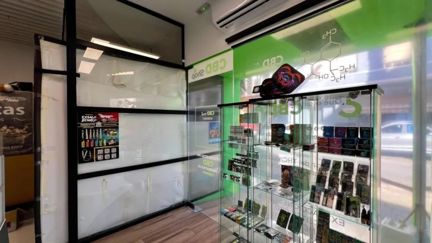 Propiedad comercial de 45m² en Torrevieja, España No. 3485 № 6