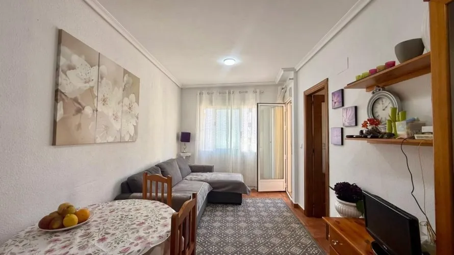 Apartamento de 1 dormitorio en Torrevieja, España No. 3486 № 21