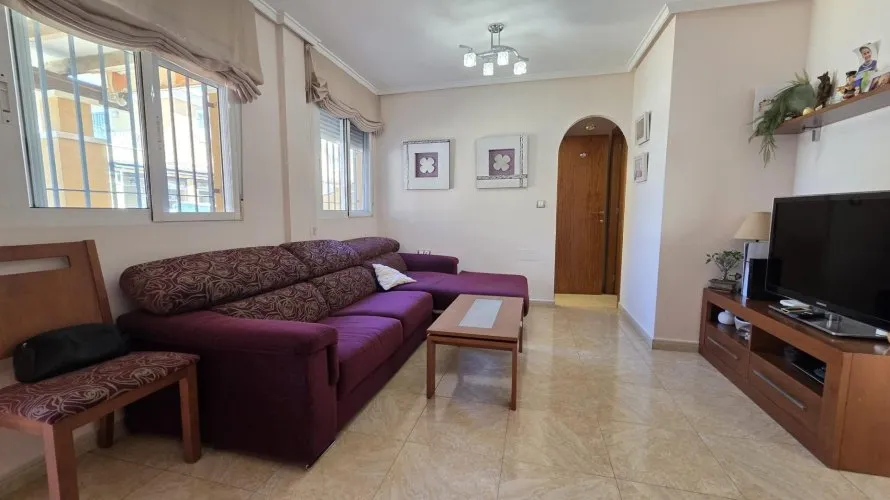 Сasa de 3 dormitorios en Torrevieja, España No. 3287 № 26