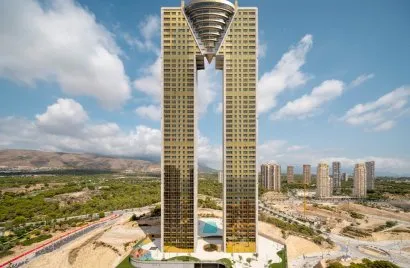 Apartamento de 3 dormitorios en Benidorm, España No. 3341