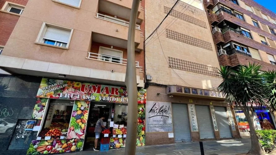 Propiedad comercial de 62m² en Torrevieja, España No. 3487 № 10