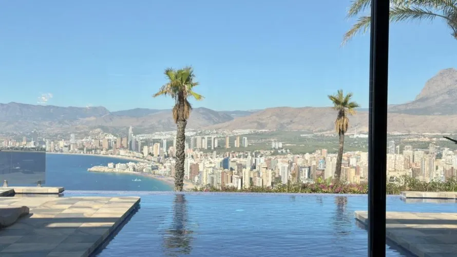 Villa de 5 dormitorios en Benidorm, España No. 3453 № 11