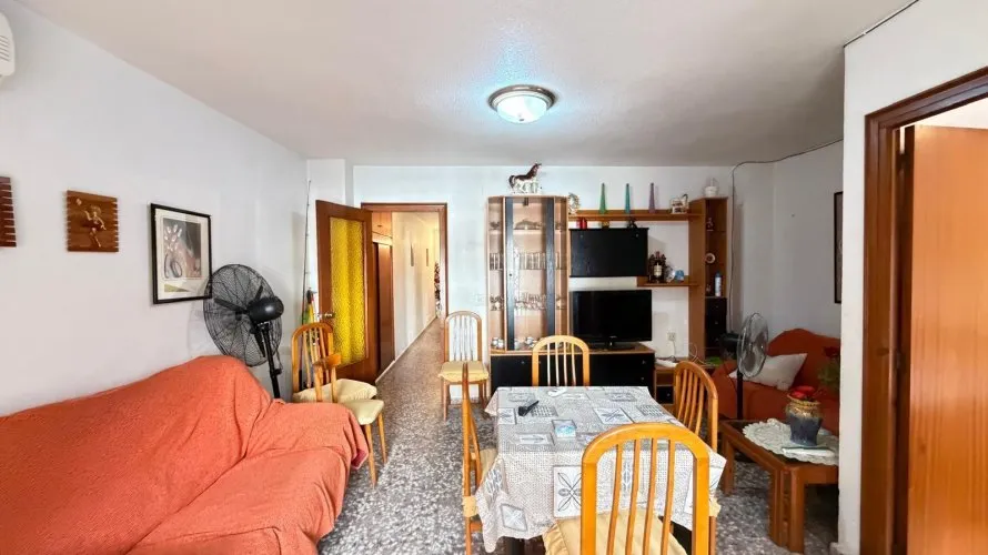 Apartamento de 3 dormitorios en Torrevieja, España No. 3404 № 1