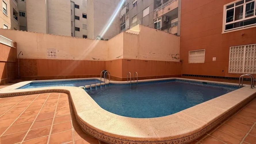 Apartamento de 2 dormitorios en Torrevieja, España No. 3312 № 18