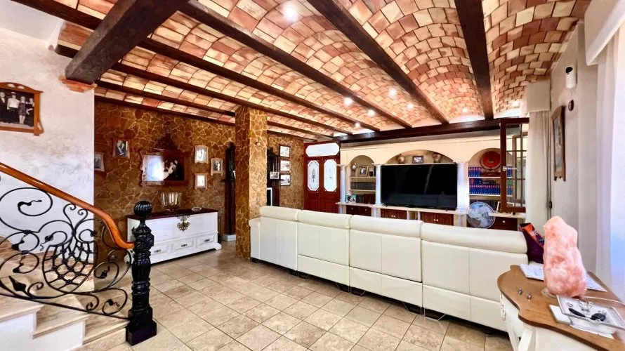 Villa de 4 dormitorios en Almoradí, España No. 3408 № 4