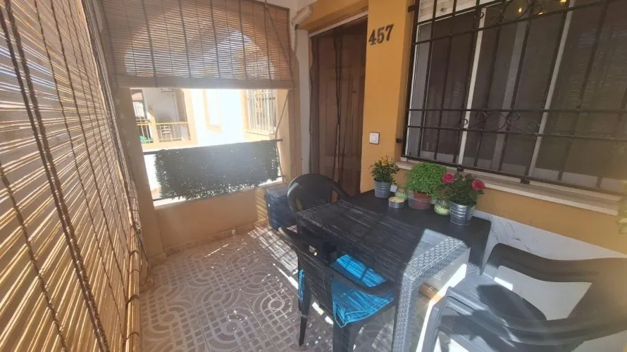 Bungalow de 2 dormitorios en El Limonar, España No. 3401