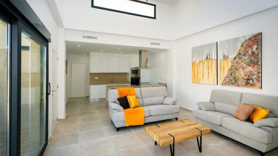 Villa de 3 dormitorios en Daya Nueva, España No. 3355 № 2